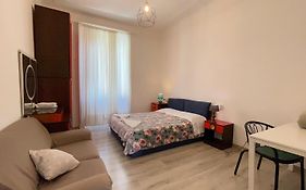 Room In The City Center - Stanza In Centro Citta